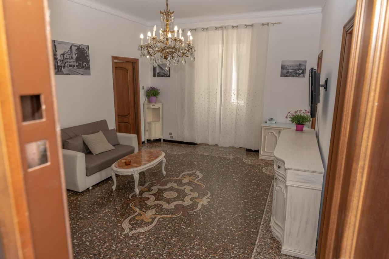 Ferienwohnung Living Sestri Airport Genua Exterior foto